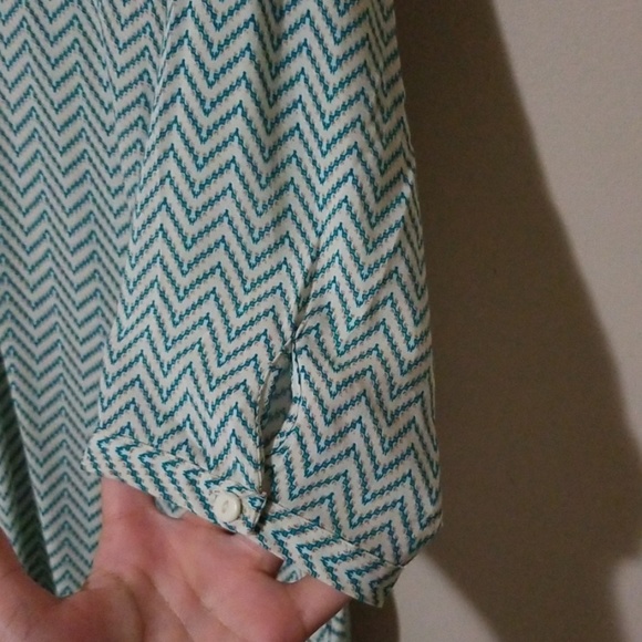 🌹Aqua Green Blouse - Picture 5 of 6